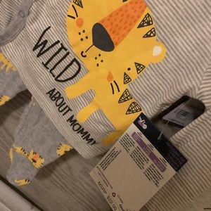Wild about mommy matching set